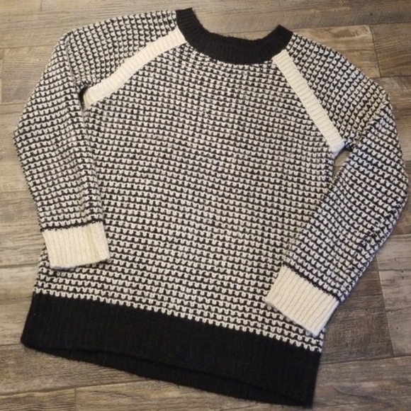 Mak B Sweaters - Mak B Black and Cream Sweater